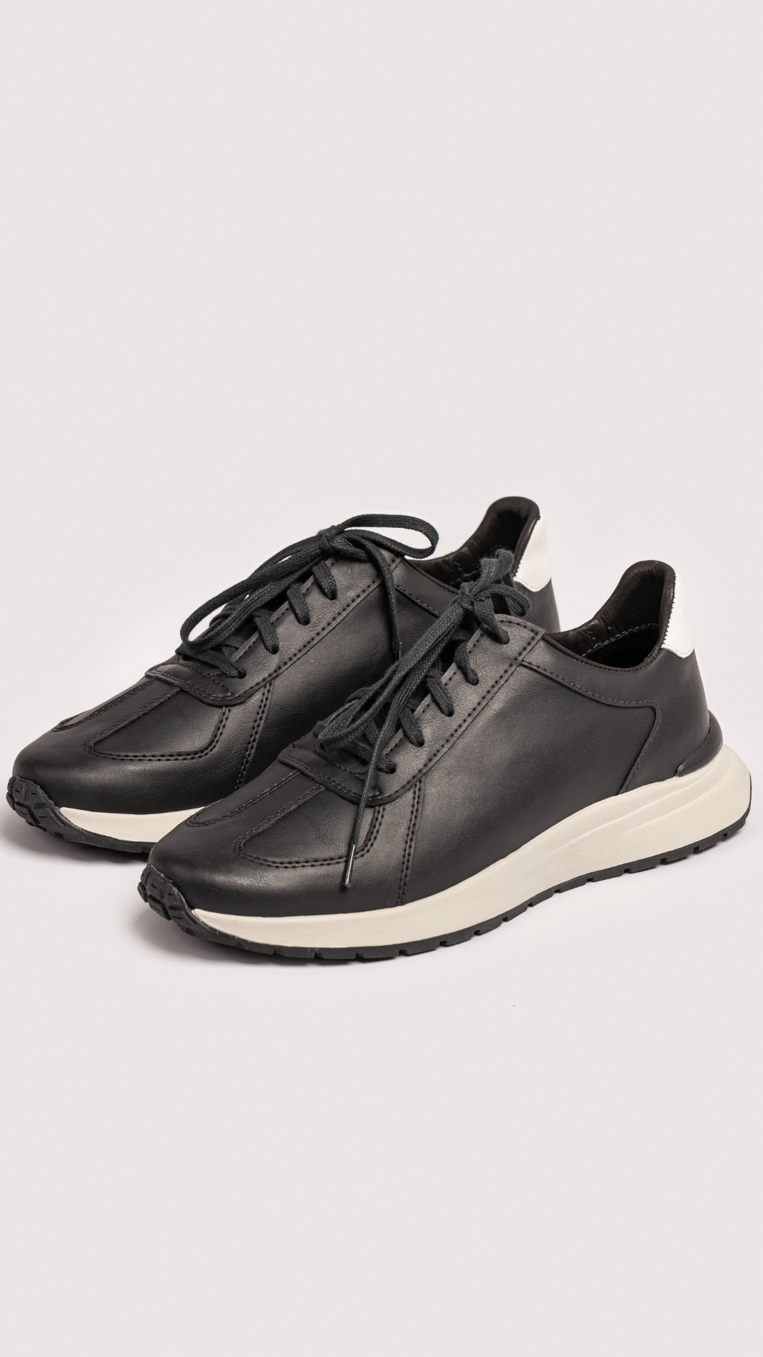 RETRO SNEAKER NEGRO