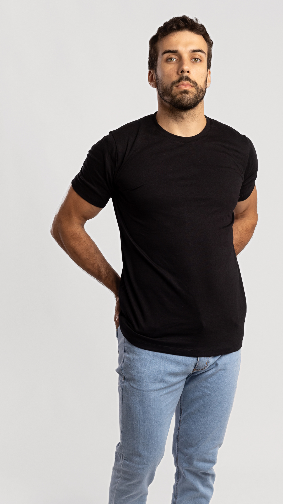 REMERA BASICA NEGRO